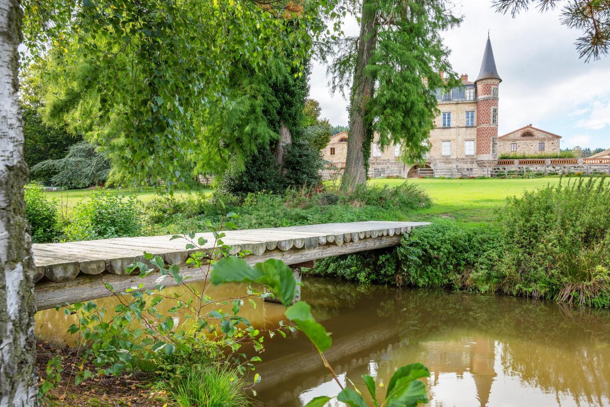 Domaine Et Chateau De Valinches Marols المظهر الخارجي الصورة